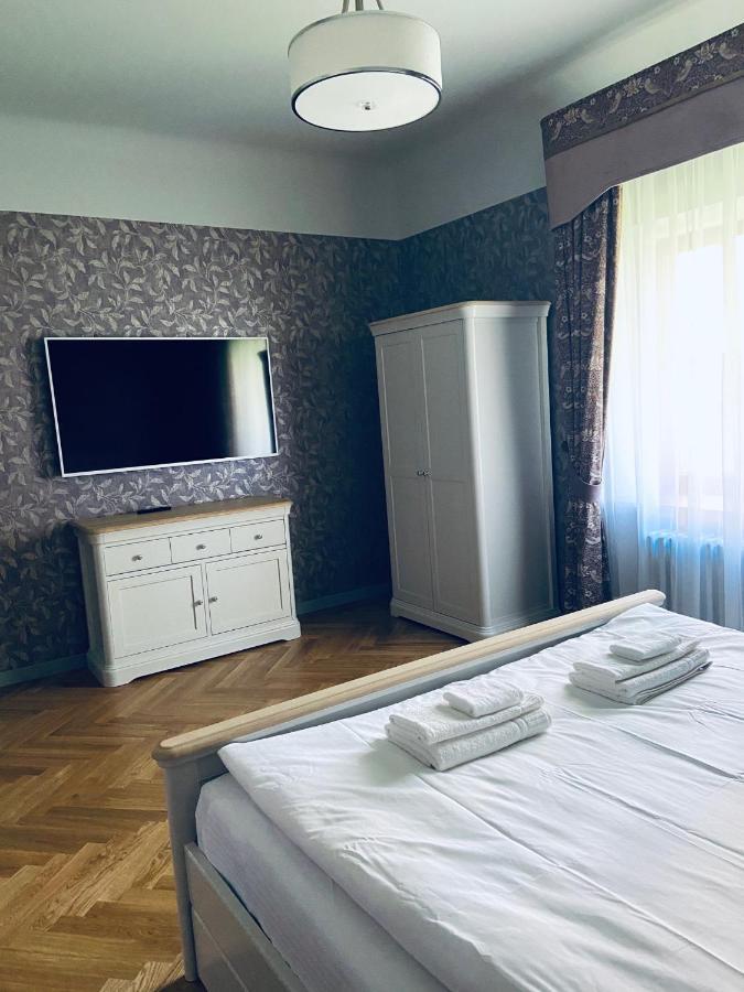 Roze Republikas Apartments Liepāja Buitenkant foto