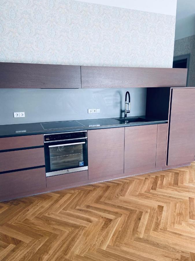 Roze Republikas Apartments Liepāja Buitenkant foto