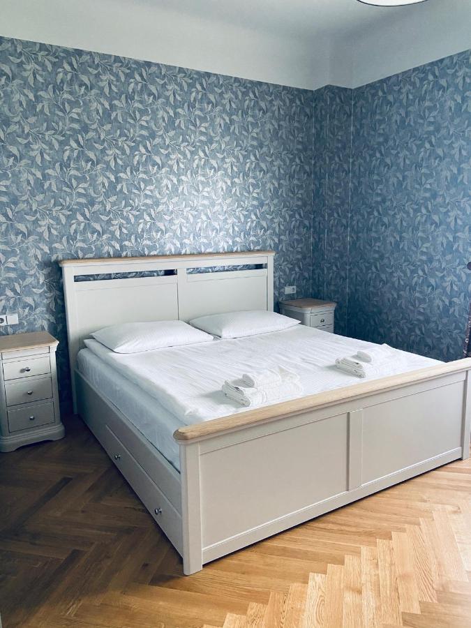 Roze Republikas Apartments Liepāja Buitenkant foto